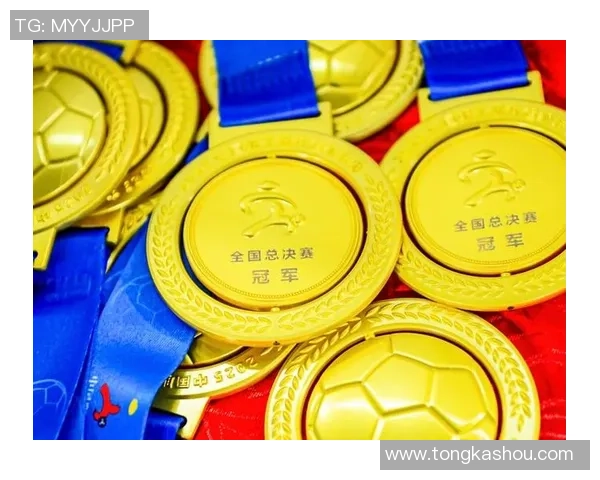 上海足球队在联合会杯积分榜中以52分稳居第一名展现强大实力